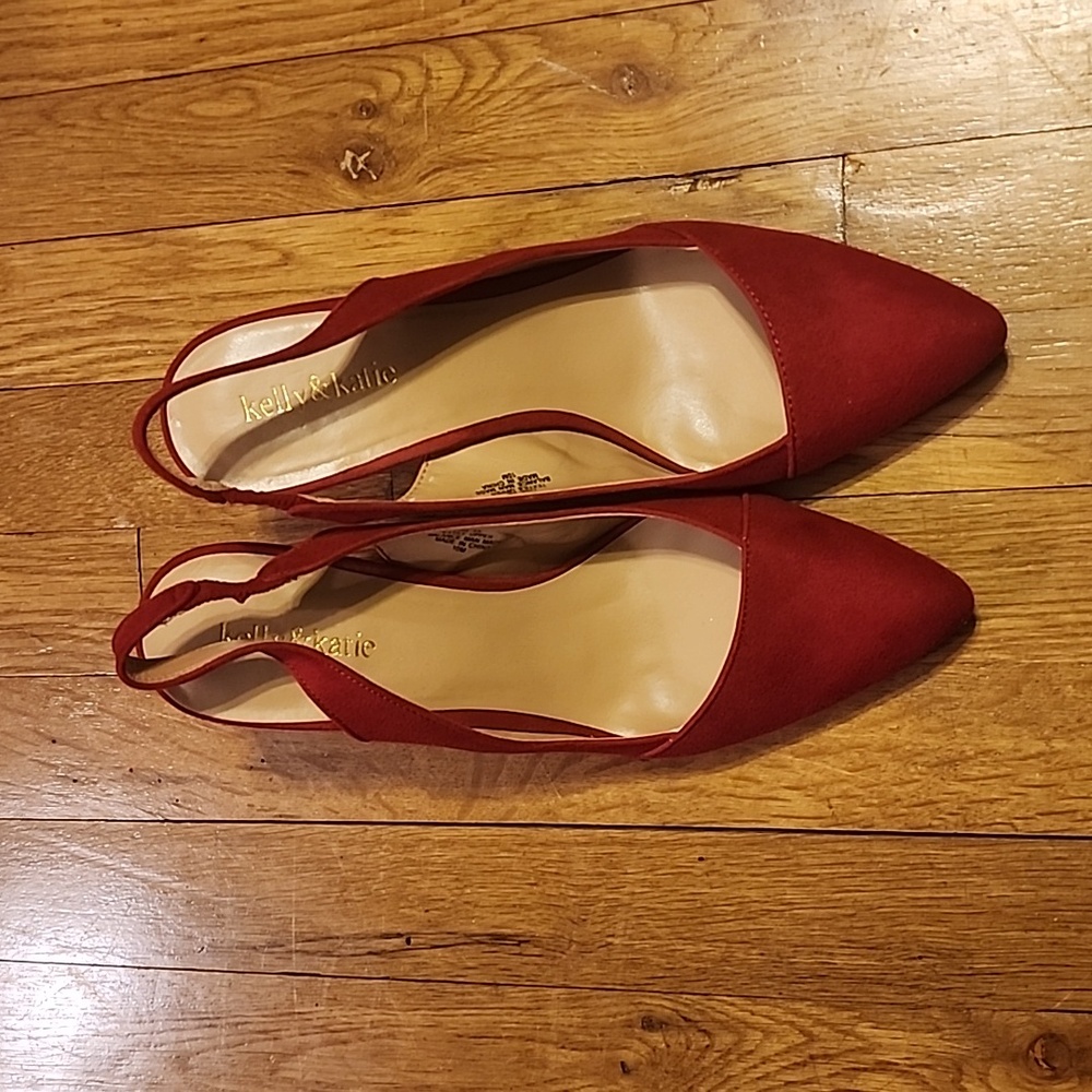 KELLY & KATIE  size 10M Red